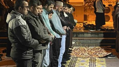 Konya’da Ramazan ayının ilk teravih namazı kılındı. Konya’da ilk teravih