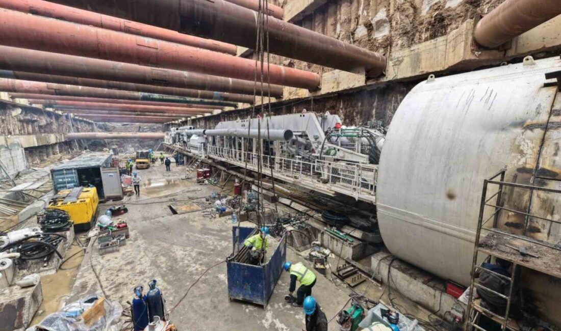 Kocaeli’nin ulaşım altyapısını güçlendirmek amacıyla hayata geçirilen “Körfezray” metro projesinde,