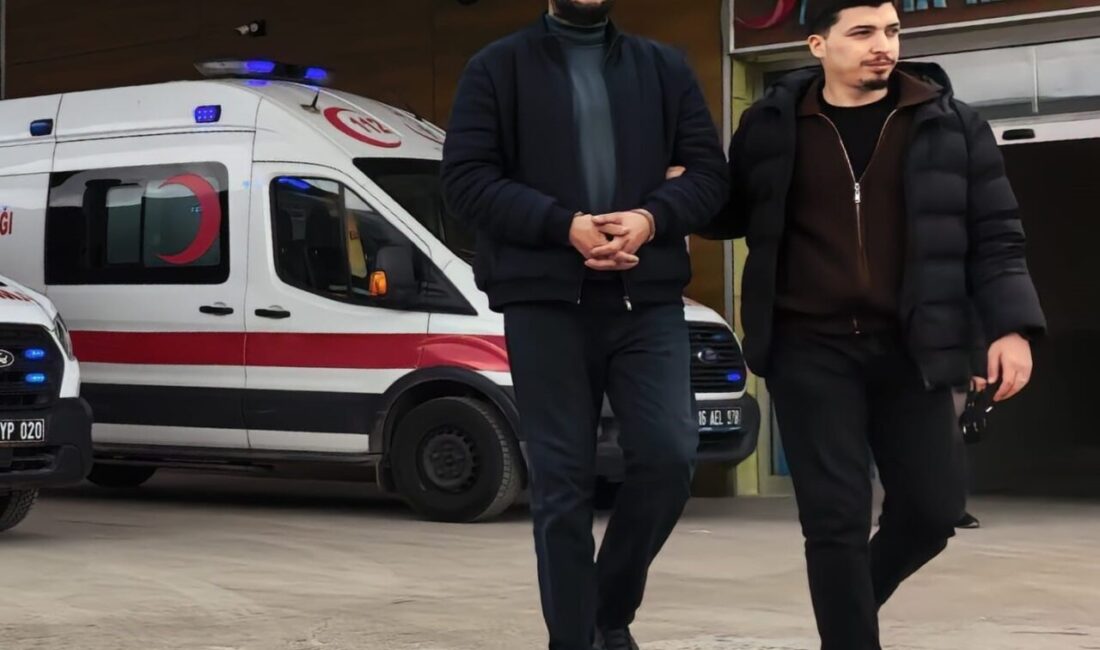 Bursa’nın İnegöl ilçesinde Narkotik Büro Amirliği ekipleri kovalamaca sonucu uyuşturucu