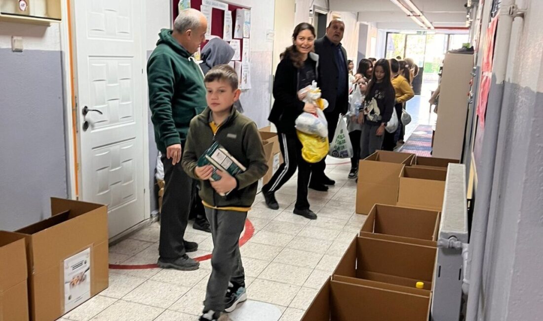 Muğla’nın Köyceğiz ilçesi Atatürk İlkokulu öğrencileri, Ramazan ayının birlik, beraberlik