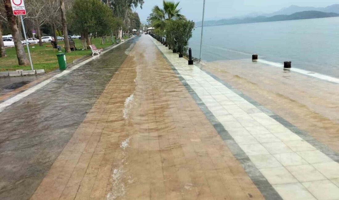 Muğla’nın Köyceğiz ilçesinde etkili olan sağanak yağışlar sonrasında su seviyesi