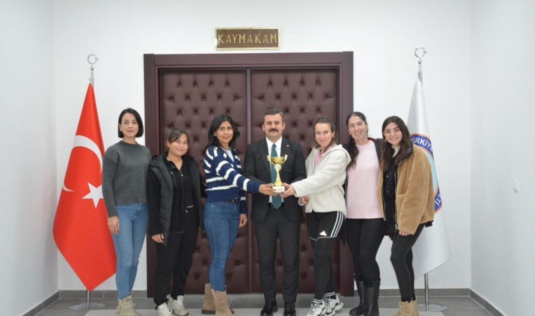 Muğla’nın Köyceğiz ilçesinde Veteran Kadın Voleybol Takımı Datça’da düzenlenen voleybol