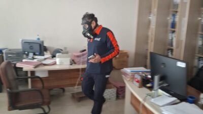 Muğla’nın Köyceğiz ilçesinde depo denetimi sırasında kimyasal gaza maruz kalan