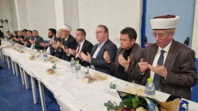 Osmangazi Belediyesi Batı Trakya’nın Kozlukebir Belediyesi’ne bağlı Domruköy’de iftar programı