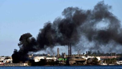 Küba’nın en büyük ikinci petrol rafinerisi olan Nico Lopez’de henüz