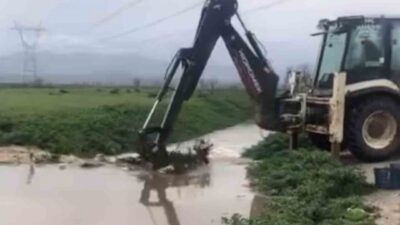 Küçük Menderes Nehri’nin taşması sonucu Bayındır’da birçok mahallede tarım arazileri