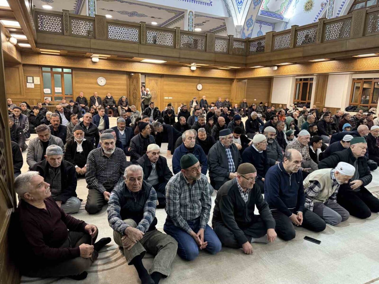 Konya’nın Kulu ilçesinde Ramazan ayının başlamasıyla birlikte hatimle teravih namazı