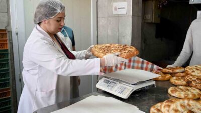 Kuşadası Belediyesi, Ramazan ayı dolayısıyla kentteki fırınlarda gramaj ve fiyat