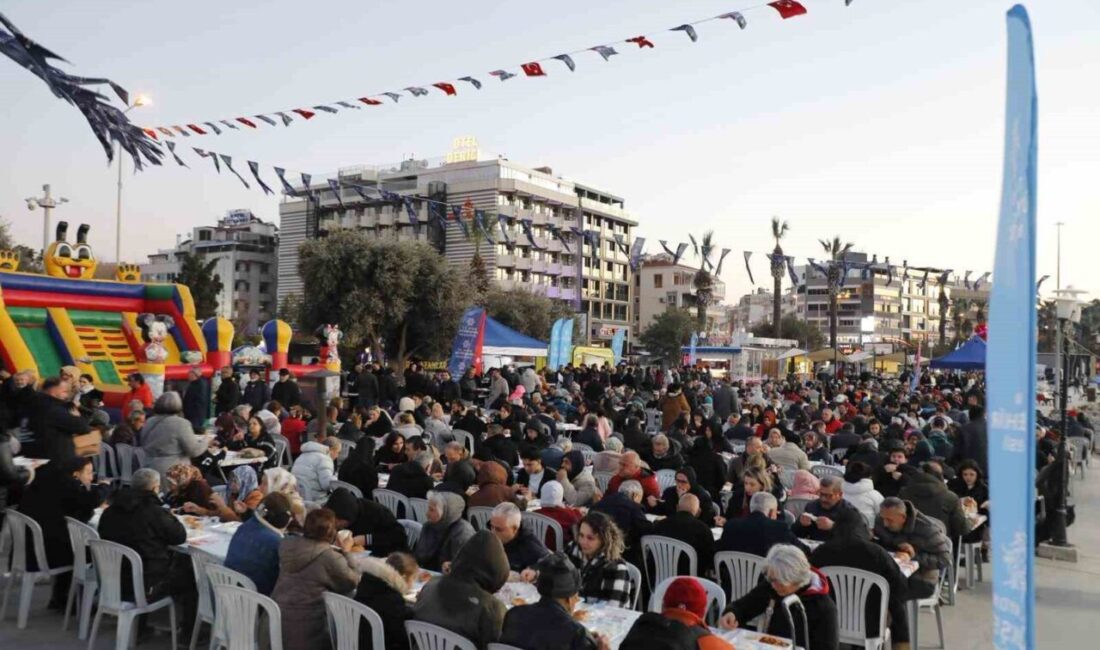 Aydın Büyükşehir Belediyesi’nin Kuşadası’nda düzenlediği iftar programı, İsmail Cem Dostluk