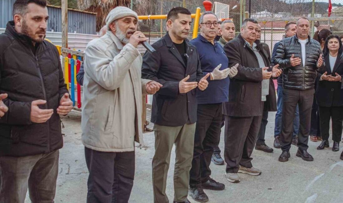 Kuşadası Belediyesi tarafından Ramazan ayının ilk iftar yemeği, İkiçeşmelik Mahallesi’nde