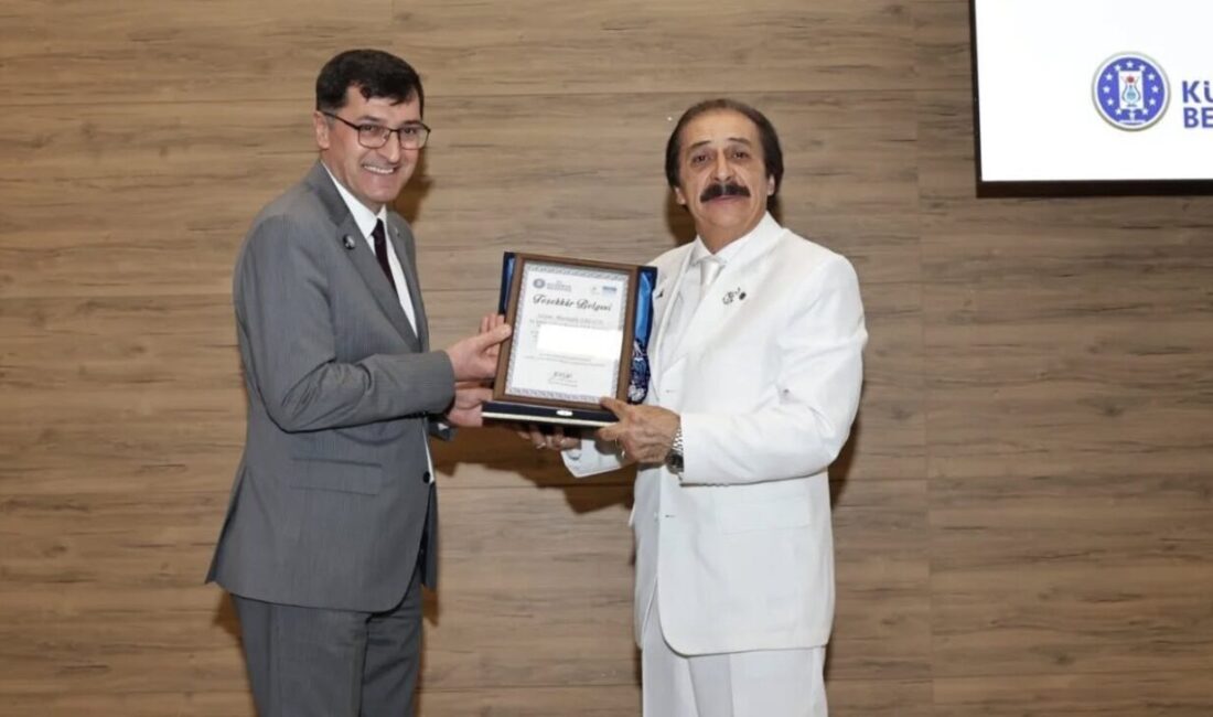 Kütahya Belediye Başkanı Eyüp Kahveci’nin katılımıyla “Mustafa Salün Kitap Lansmanı