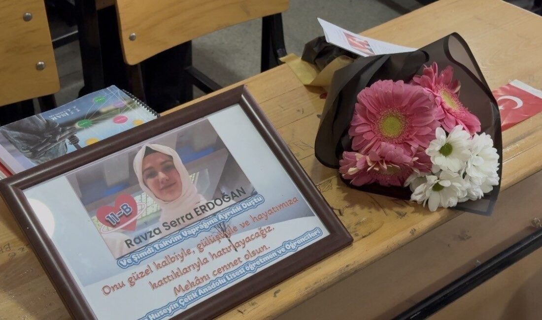 Bitlis’in Tatvan ilçesinde yarıyıl tatilinde ailesiyle birlikte kutsal topraklara giden