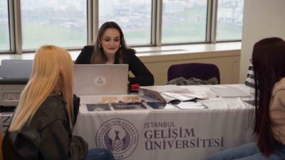 İstanbul Gelişim Üniversitesi’nin Lise Kış Akademisi’nde 500’ün üzerinde öğrenci kampüste