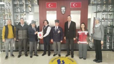 Kırklareli’nin Lüleburgaz ilçesinde düzenlenen “Vatan ve Kahramanlık Buluşmaları” programında gaziler