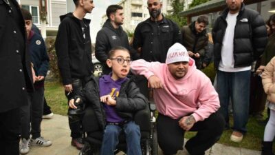 Rap Müziği Sanatçısı Lvbel C5, Samsun’un Atakum ilçesinde özel bireyler