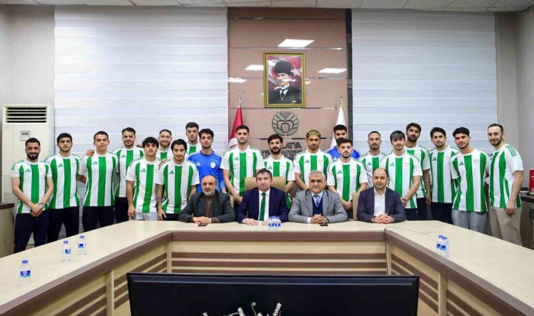 Malatya Yeşilyurtspor, devre arası transfer edilen futbolcular için toplu imza