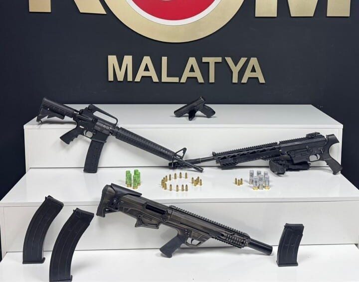 Malatya’da bir evin kurşunlanması olayıyla ilgili 4 şüpheli gözaltına alındı.