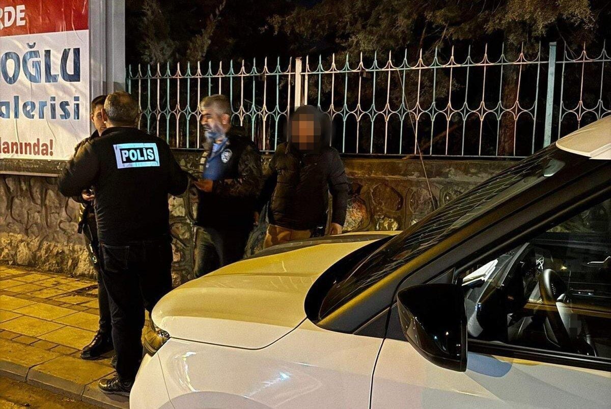 Malatya’da mezarlıklar ve çevresinde yapılan denetimlerde 76 kişi sorgulandı, aranması