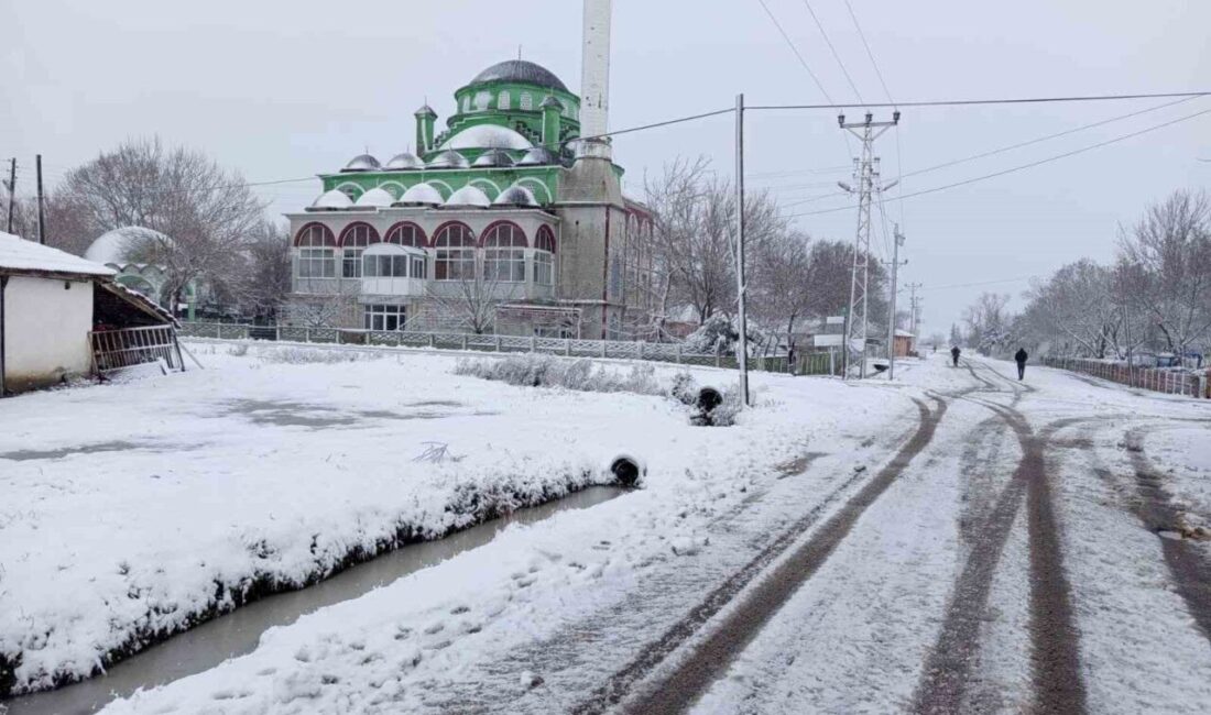 Meteoroloji Genel Müdürlüğü’nün kar ve fırtına uyarısında bulunduğu Trakya’da, kar