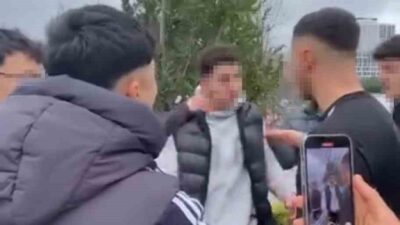 Maltepe’de yaşları 18’den küçük olan bir grup gencin arkadaşlarını aralarına