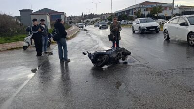 Antalya’nın Manavgat ilçesinde otomobille çarpışan motosikletli yaralandı. Kaza anı çevredeki