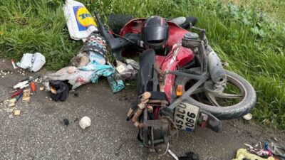 Manisa’nın Salihli ilçesinde motosikletin devrilmesi sonucu meydana gelen kazada 62