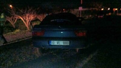 Manisa’nın Salihli ilçesinde kamyon ile otomobilin çarpışması sonucu meydana gelen