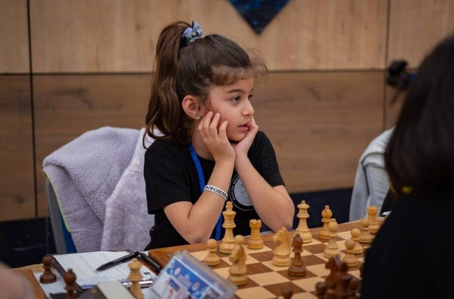 Antalya’da düzenlenen Türkiye Küçükler ve Yıldızlar Satranç Şampiyonası’nda mücadele eden