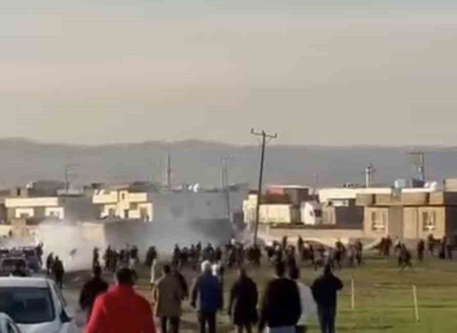 Mardin’de iki aile arasında çıkan tartışma, kısa sürede taşlı ve