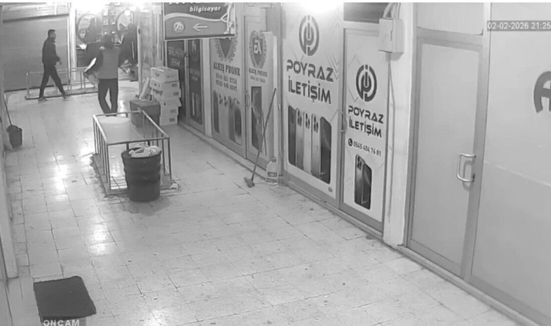 Mardin’in Nusaybin ilçesinde bir iş yerinde yaşanan elektrikli süpürge hırsızlığı,