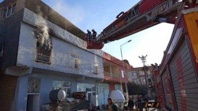 Mardin’in Yeşilli ilçesinde müstakil bir evde çıkan yangında 3 kişi