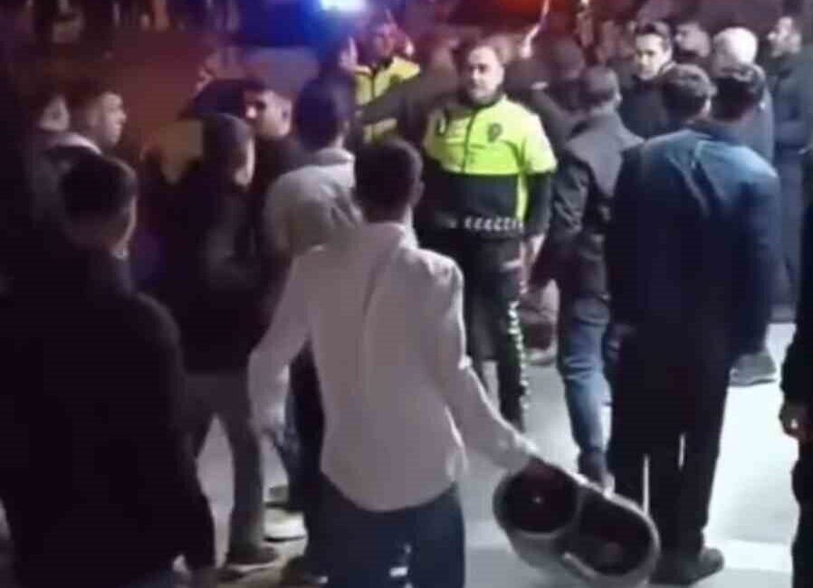 Mardin’in Dargeçit ilçesinde iki grup arasında çıkan tekmeli, kovalı ve