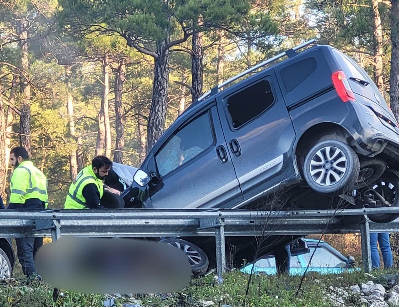 Muğla’nın Marmaris ilçesinde meydana gelen trafik kazasında 4 kişi yaralandı.