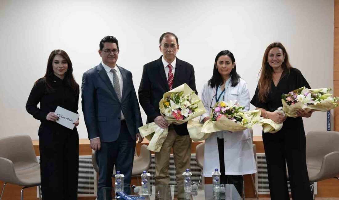 Çocukluk Çağı Kanserleri Günü kapsamında düzenlenen söyleşide, çocukluk çağı kanserlerinde