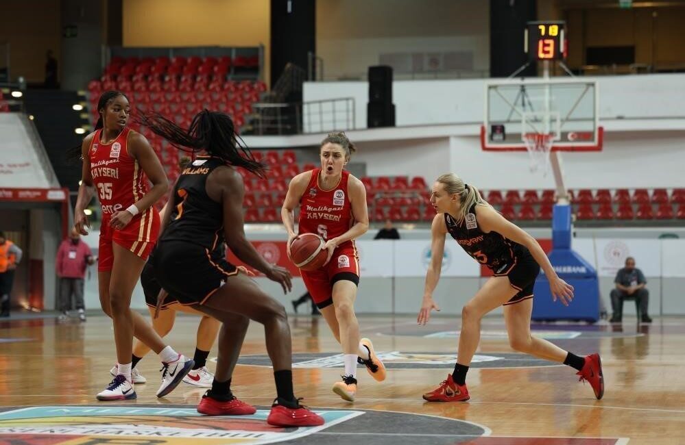Halkbank Kadınlar Basketbol Süper Ligi ekiplerinden Melikgazi Kayseri Basketbol, ligin