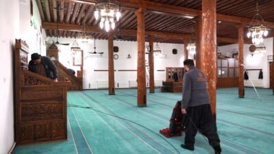 Melikgazi Belediyesi; vatandaşların Ramazan ayında daha temiz ve huzurlu bir