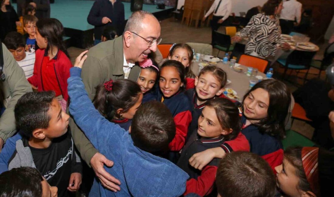 Konya’nın merkez Meram İlçe Belediyesinin çocuklara Ramazan sevincini doyasıya yaşattığı