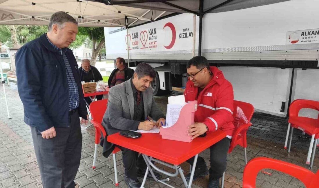 Mersin’in Anamur ilçesinde din görevlileri, Ramazan ayı öncesinde düzenlenen kan