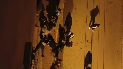 Mersin’de düğünde çıkan silahlı kavgada 1’i çocuk 8 kişi yaralandı.