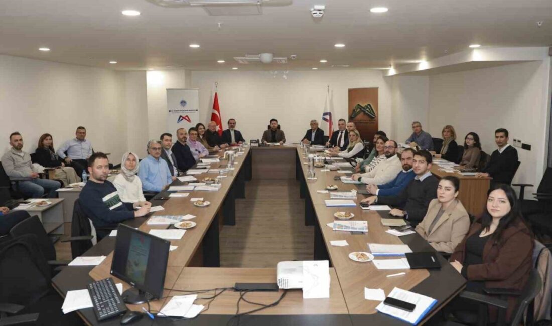 Mersin Büyükşehir Belediyesi bünyesinde faaliyet gösteren ‘Yeşil Dönüşüm Ofisi’nin Danışma