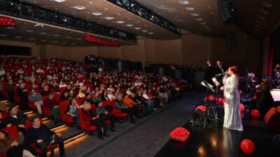 Mersin Büyükşehir Belediyesi Kent Orkestrası, ’Sevgililer Günü’ne özel düzenlediği ‘14