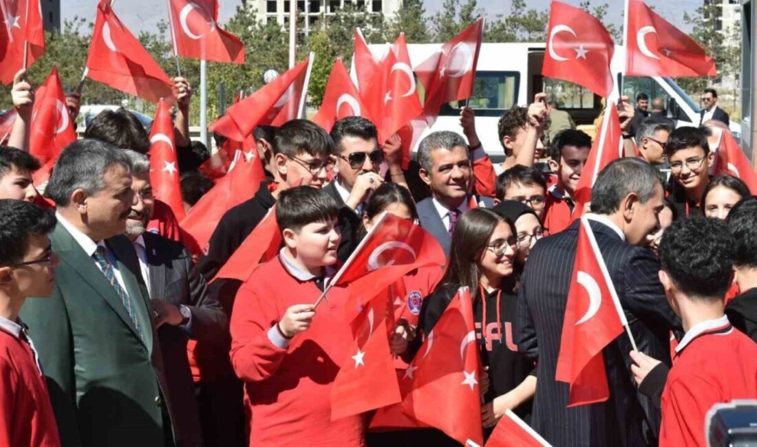 Erzurum İl Millî Eğitim Müdürü Süleyman Ekici, eğitim öğretim döneminin