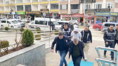 Kendilerini polis ve savcı olarak tanıtarak toplam 139 milyon TL