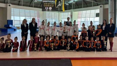 Manisa’da düzenlenen “Milli Cimnastikçi Özay Gönlüm Anma Turnuvası”, yüzlerce sporcunun