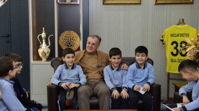 Hacılar Belediye Başkanı Bilal Özdoğan; Hacılar İstiklal İlkokulu 2-A sınıfı