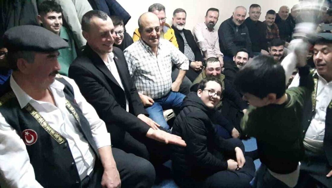 Bolu’nun Mudurnu ilçesinde Osmanlı döneminden günümüze miras kalan ‘Birikme Gecesi’