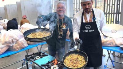 Muğla’da düzenlenen 2. Geleneksel Hamsi Şöleni’nde vatandaşlara 5 ton hamsi