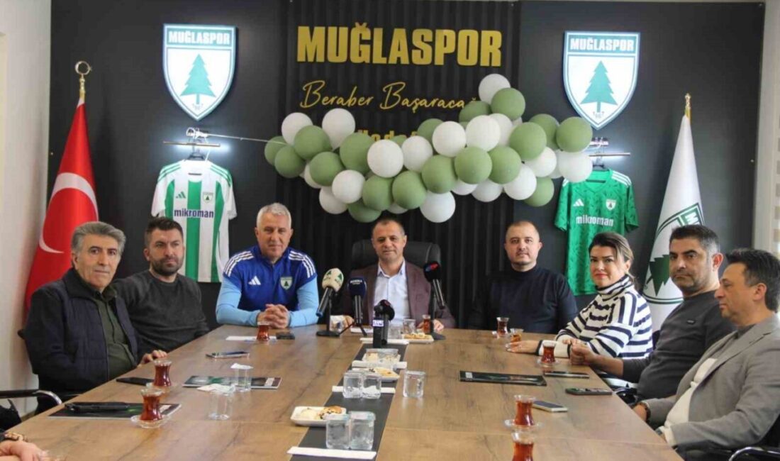 Muğlaspor Kulübü Başkanı Menaf Kıyanç ve Teknik Direktör Besim Durmuş,