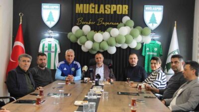 Muğlaspor Kulübü Başkanı Menaf Kıyanç ve Teknik Direktör Besim Durmuş,