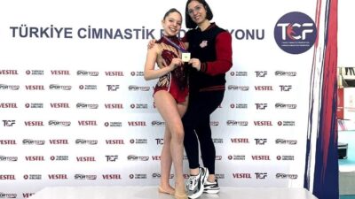 Antalya’da düzenlenen Gönül Şanda Kupası’nda Muratpaşa Belediyesi Cimnastik Takımı, Gençler